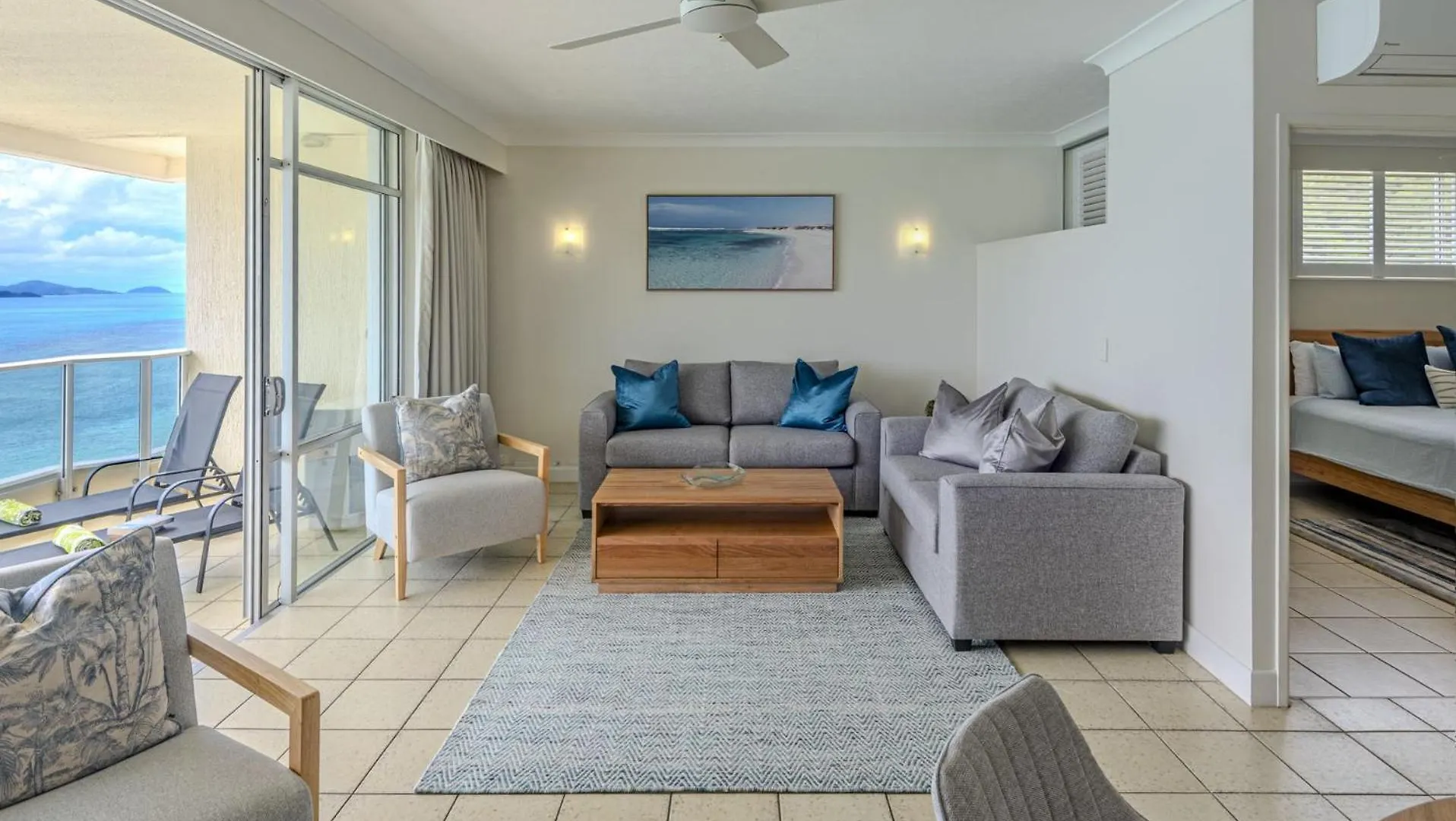 Apartment Beachfront Hamilton Island