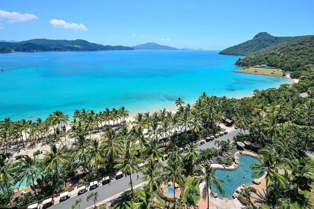 Beachfront Hamilton Island Apartment