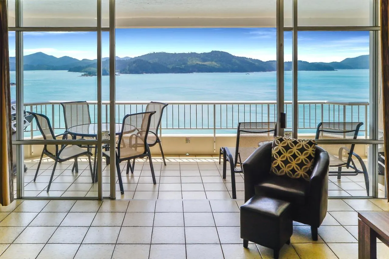 Apartment Beachfront Hamilton Island